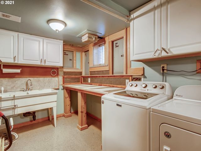 5305 Ne RODNEY Ave, Portland, OR 97211