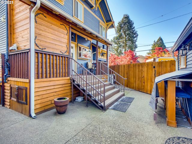 5305 Ne RODNEY Ave, Portland, OR 97211