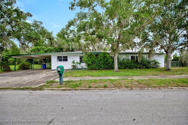 1504 Hawthorne Drive, Sebring, FL 33870