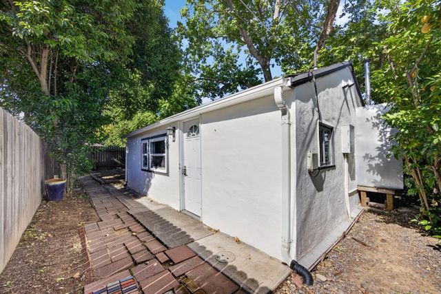 4201 56th St, Sacramento, CA 95820