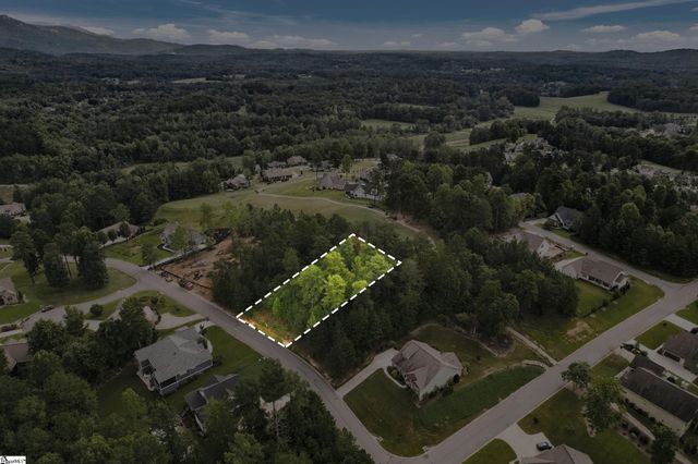 104 Signature Drive, Travelers Rest, SC 29690