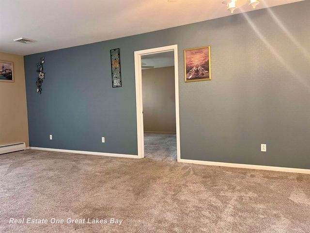 4749 Century Drive, Saginaw Twp, MI 48638