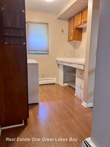 4749 Century Drive, Saginaw Twp, MI 48638
