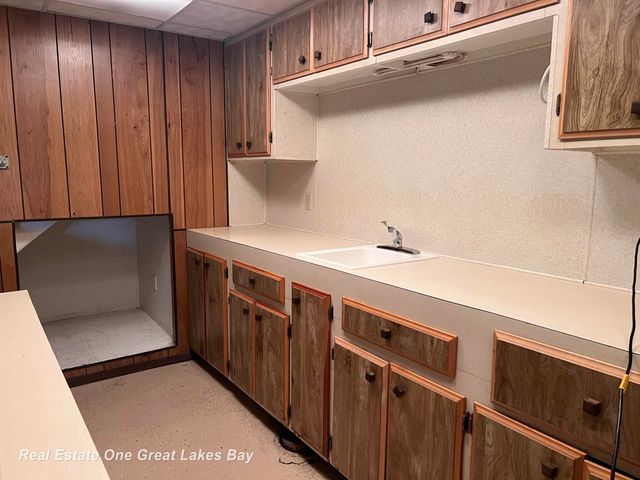 4749 Century Drive, Saginaw Twp, MI 48638