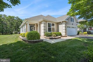 14 HOT SPRINGS TER, Barnegat, NJ 08005