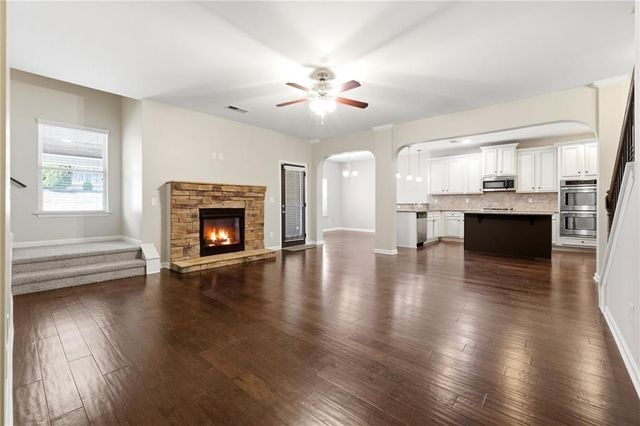 1521 Silver Mist Circle, Powder Springs, GA 30127