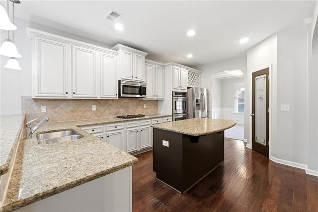 1521 Silver Mist Circle, Powder Springs, GA 30127