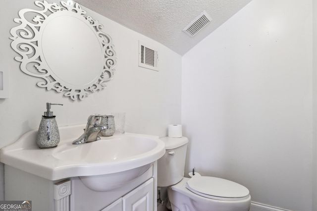 883 Zittrouer Road, Guyton, GA 31312