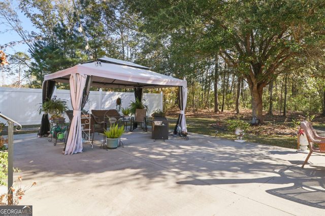 883 Zittrouer Road, Guyton, GA 31312