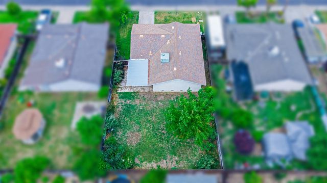 2817 5th St, Hughson, CA 95326