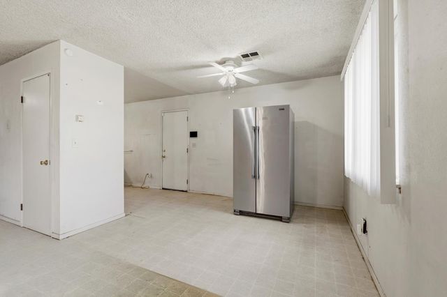 2817 5th St, Hughson, CA 95326