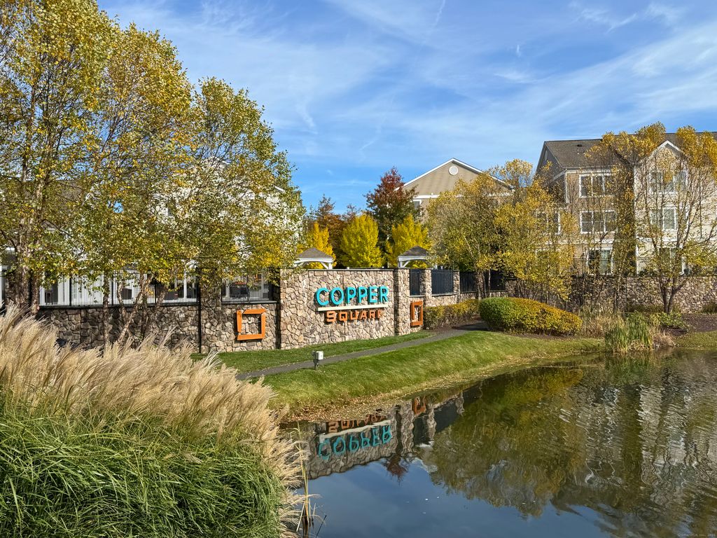 521 Copper Square Drive, Bethel, CT 06801