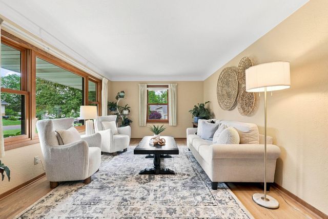 1953 Dieter Street, Maplewood, MN 55109