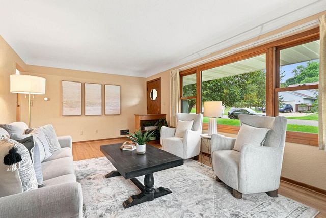 1953 Dieter Street, Maplewood, MN 55109