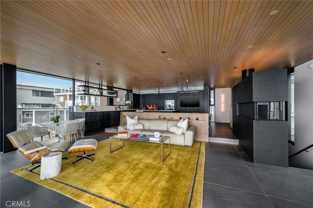 4320 The Strand, Manhattan Beach, CA 90266
