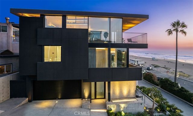 4320 The Strand, Manhattan Beach, CA 90266