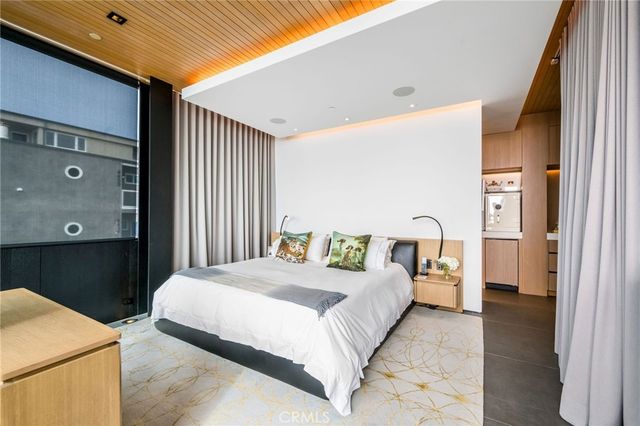 4320 The Strand, Manhattan Beach, CA 90266