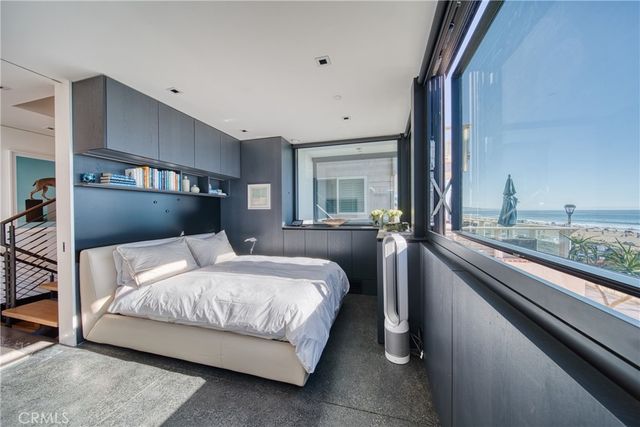 4320 The Strand, Manhattan Beach, CA 90266