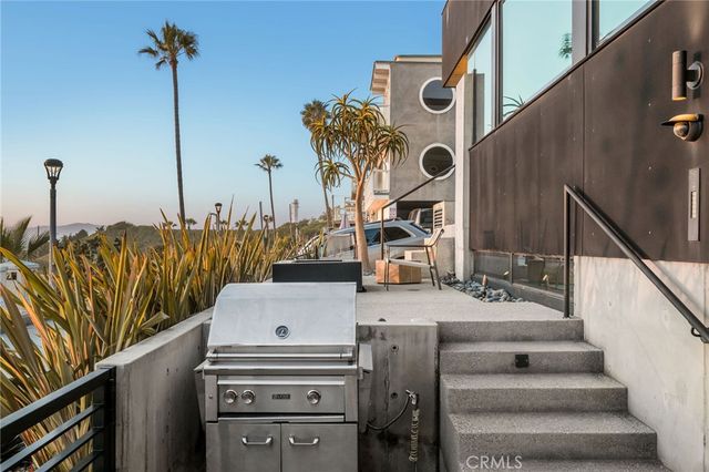 4320 The Strand, Manhattan Beach, CA 90266