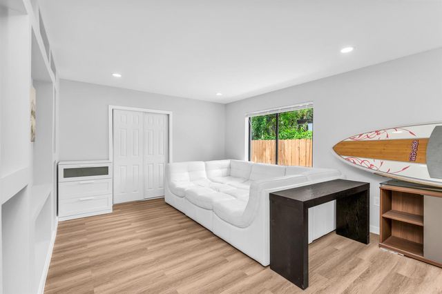 9920 SW 49th Street, Miami, FL 33165