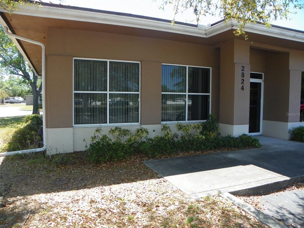 2824 MANATEE AVENUE E, BRADENTON, FL 34208 — exterior