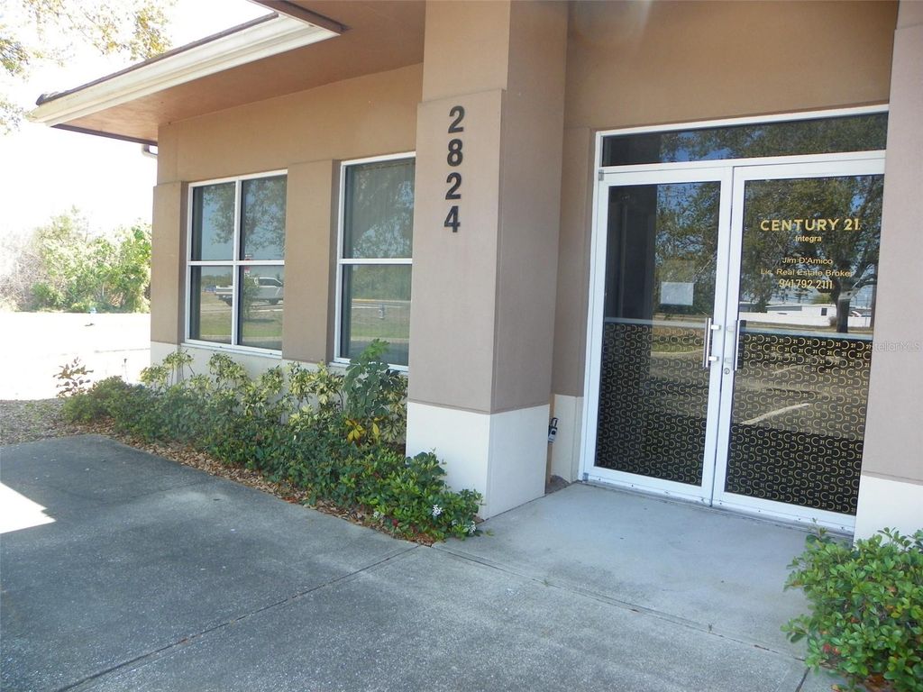 2824 MANATEE AVENUE E, BRADENTON, FL 34208 — photo 2