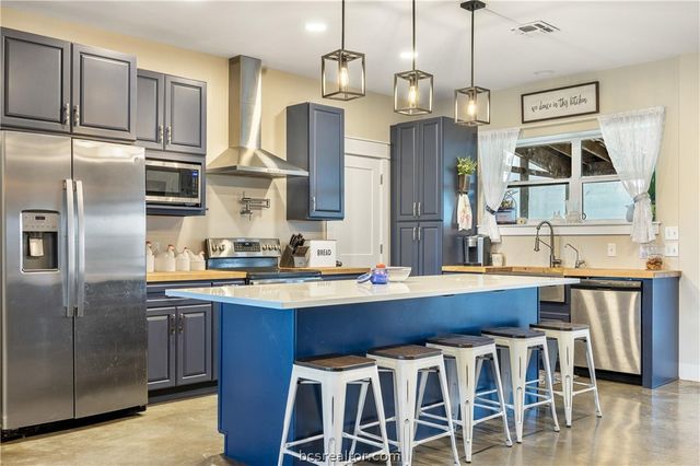 4330 Post Oak Point Road, New Ulm, TX 78950