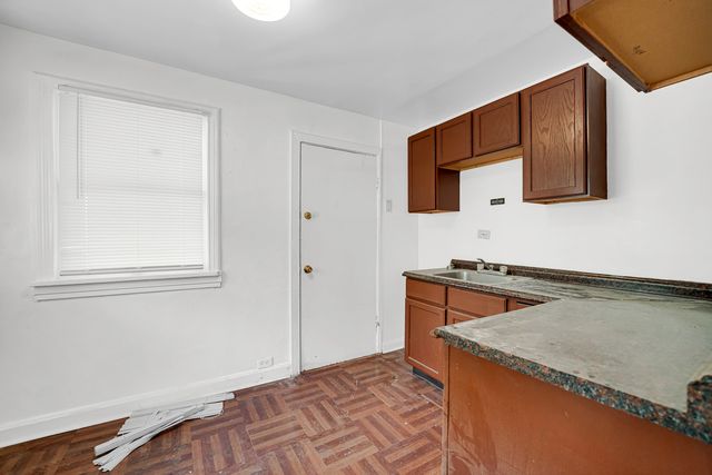 107 Hickory Street, Chicago Heights, IL 60411