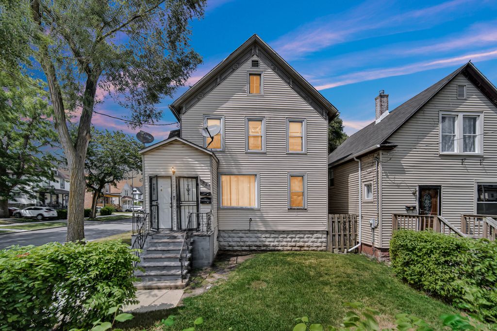 107 Hickory Street, Chicago Heights, IL 60411