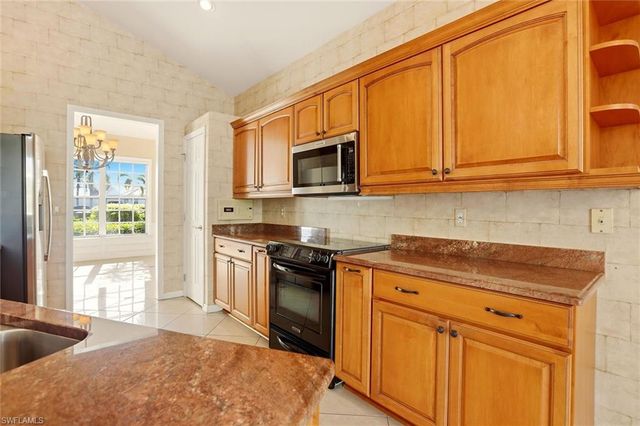 1717 Marsh RUN, Naples, FL 34109