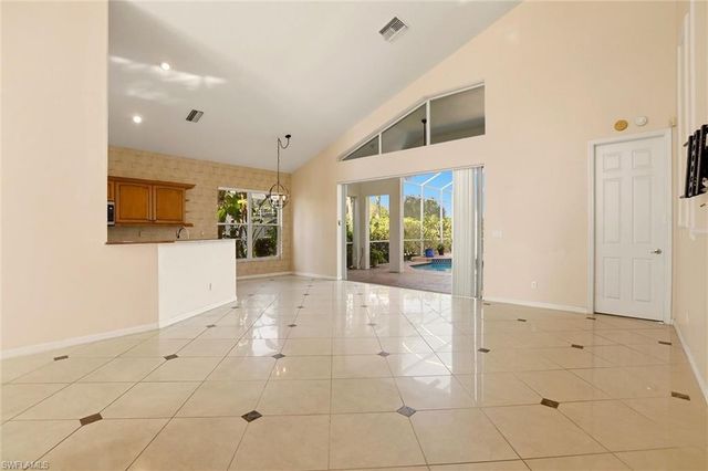 1717 Marsh RUN, Naples, FL 34109