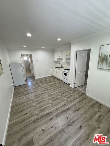 2922 S Budlong Avenue 7, Los Angeles, CA 90007