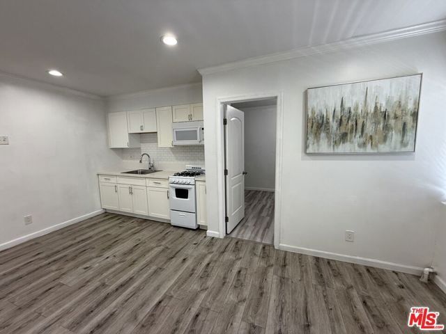 2922 S Budlong Avenue 7, Los Angeles, CA 90007