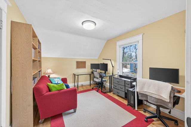 2046 James Avenue N, Minneapolis, MN 55411