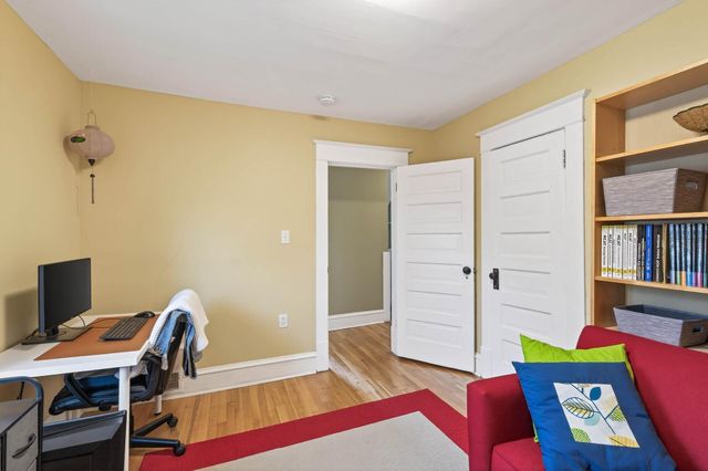 2046 James Avenue N, Minneapolis, MN 55411