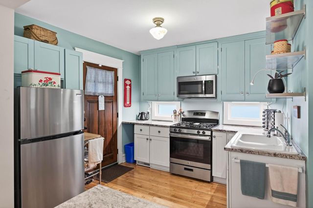 2046 James Avenue N, Minneapolis, MN 55411