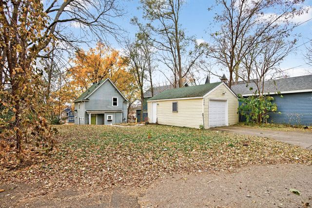 2046 James Avenue N, Minneapolis, MN 55411