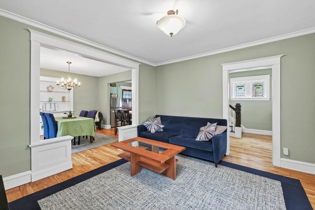 2046 James Avenue N, Minneapolis, MN 55411