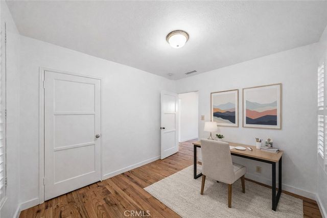 4425 Walnut Avenue, Long Beach, CA 90807