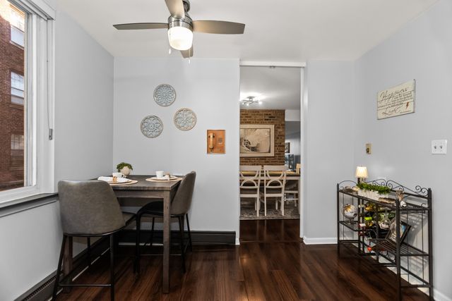 530 Hinman Avenue 2B, Evanston, IL 60202