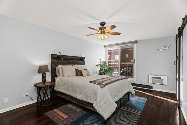 530 Hinman Avenue 2B, Evanston, IL 60202