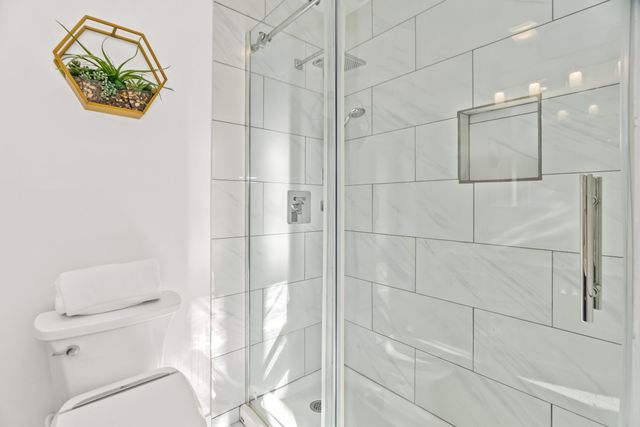 530 Hinman Avenue 2B, Evanston, IL 60202