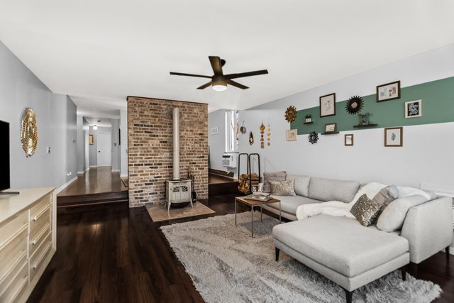 530 Hinman Avenue 2B, Evanston, IL 60202