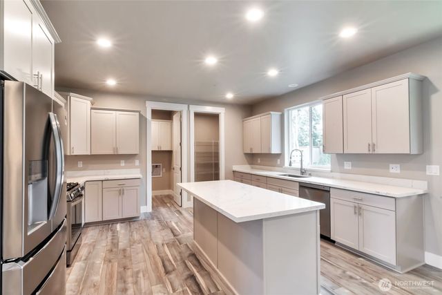 4940 Johnson Street NW, Bremerton, WA 98311