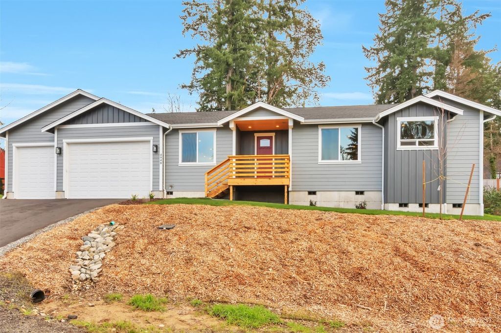 4940 Johnson Street NW, Bremerton, WA 98311