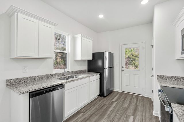 505 Silver Pidgeon St, Aynor, SC 29511