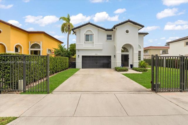 15931 SW 61st Lane, Miami, FL 33193