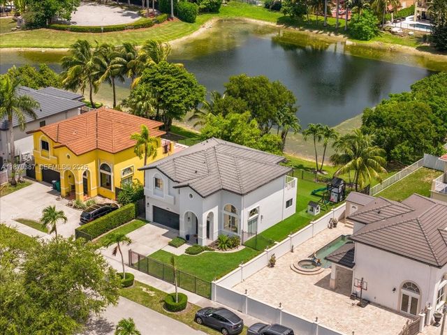 15931 SW 61st Lane, Miami, FL 33193