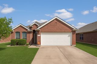 8925 Yosemite Trail, Cross Roads, TX 76227