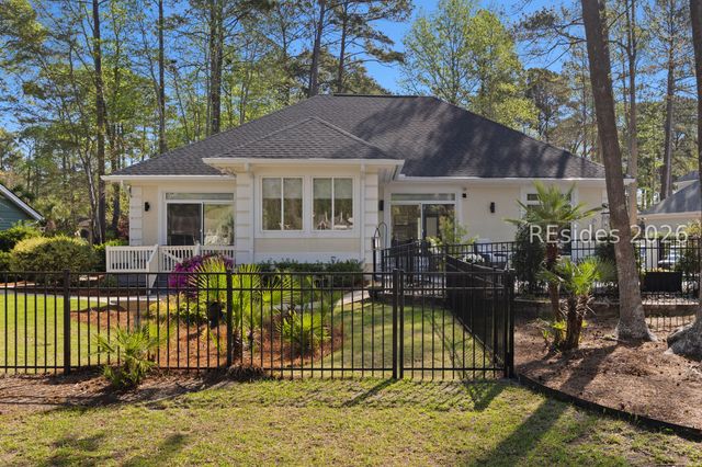 28 Fairway Dr, Bluffton, SC 29910
